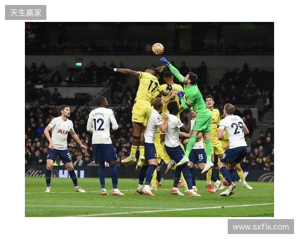 英超-热刺2-0布伦特福德近6轮首胜 西蒙斯热刺生涯首球+传射