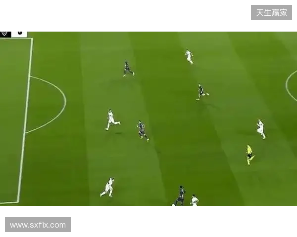 每体:亚马尔踢前腰造4机会+7抢断,弗里克或让他多踢此位置 每体:亚马尔踢前腰造4机会+7抢断,弗里克或让他多踢此位置